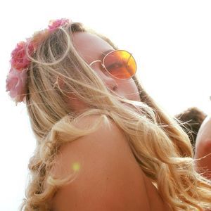 Meet your Posher, Caitlin